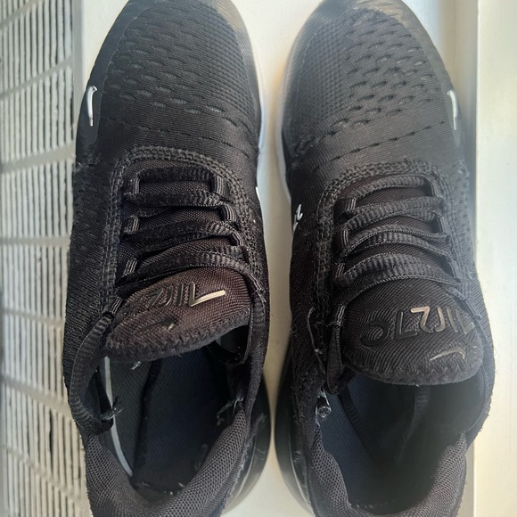 BIG KIDS' NIKE AIR MAX 270 CASUAL SHOES - Picture 7 of 10